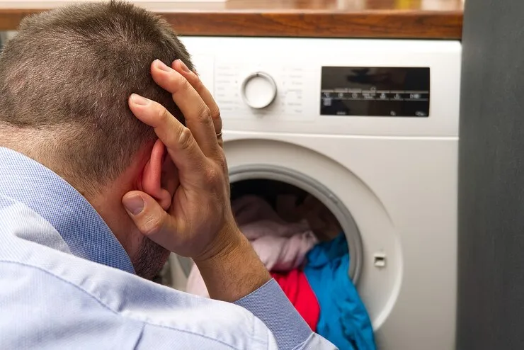 علت صدای ماشین لباسشویی هنگام آبگیری