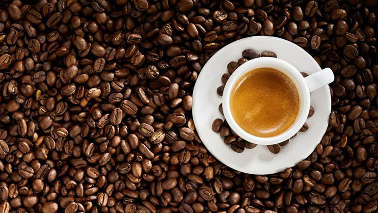 مواردی که پیش از آسیاب کردن دانه های قهوه باید بدانید